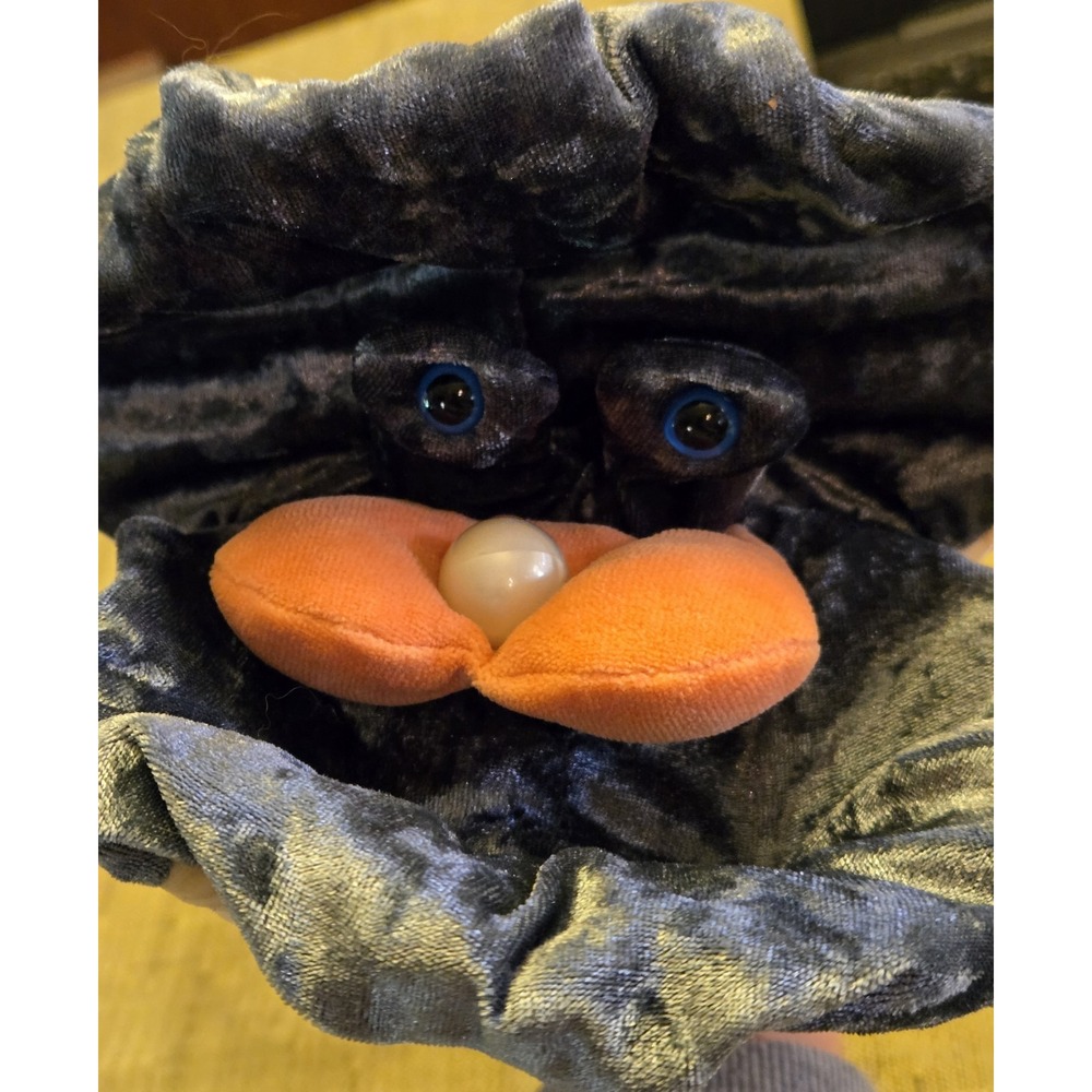 Folkmanis Giant Clam Hand Puppet Plush Light Tan/Gray Adorable Children's Toy
